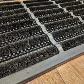   Lábtörlő, kókuszrost és gumi, kaparó felület, "Mudbuster" fekete, 45x75cm