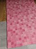 Csúszásmentes fürdőszobai futószőnyeg tekercs, kádkilépő, pink, 65cm széles
