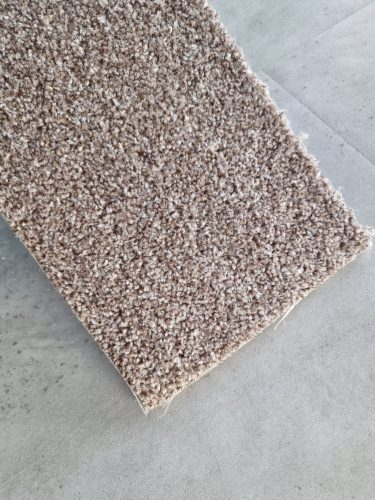 MALAGA puha barna padlószőnyeg, thermo, 500cm