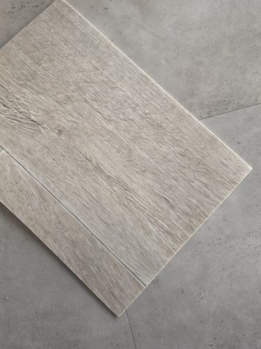 Tekercses vinyl (PVC) filc hátoldallal, "LEGACY" bézs-szürke tölgy, fa mintás, 200cm