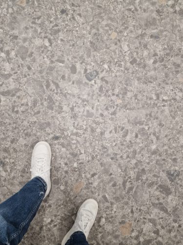 Tekercses vinyl (PVC), "CEPPO" beton, kő mintás, 400cm