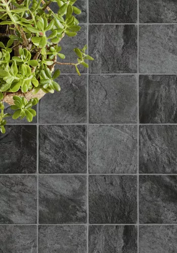 Tekercses vinyl (PVC), "GRANIT" antracit csempe mintás, 400cm