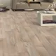 Tekercses vinyl (PVC) filc hátoldallal, "ARCADIA" szürke, fa mintás, 400cm