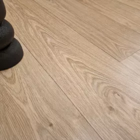   Tekercses vinyl (PVC), VÉGDARAB "SWAN" grézs, fa mintás