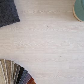 Gyöngyfenyő, laminált padló, 7mm