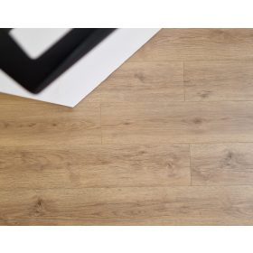 MOSSO tölgy, 4v (fugás), laminált padló, 8mm 