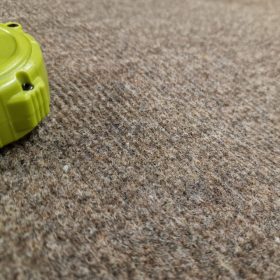 UTAH filc padlószőnyeg, barna, 400cm